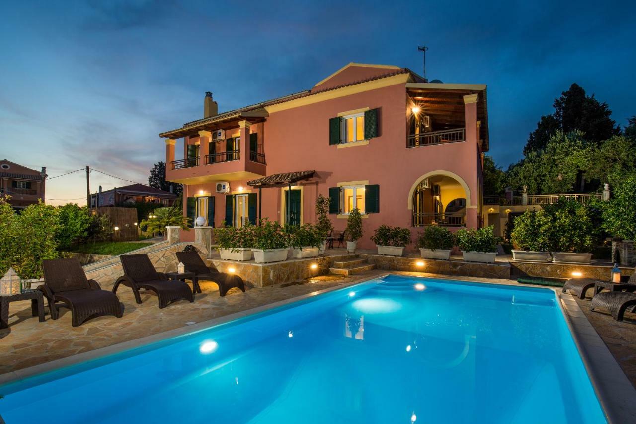 The Four Seasons House With Pool Villa Mantouki