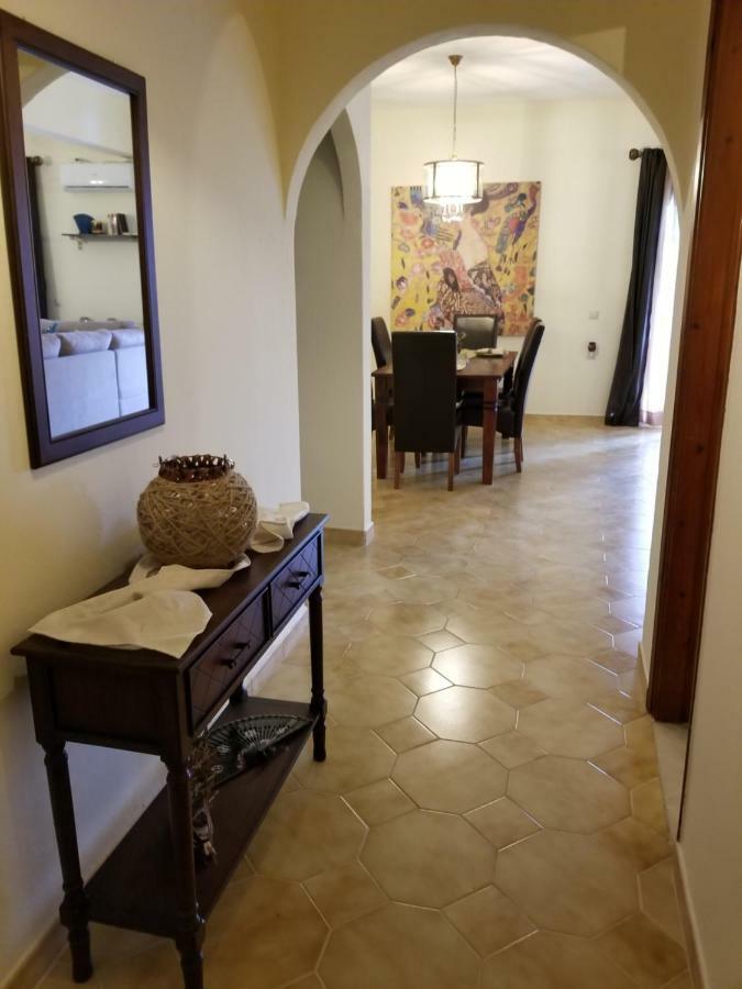 The Four Seasons House With Pool Villa Mantouki